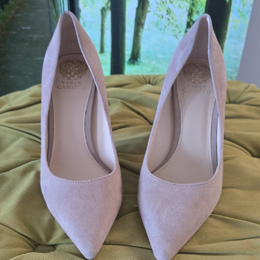 Vince Camuto Women's Suede Heels - Cream Suede